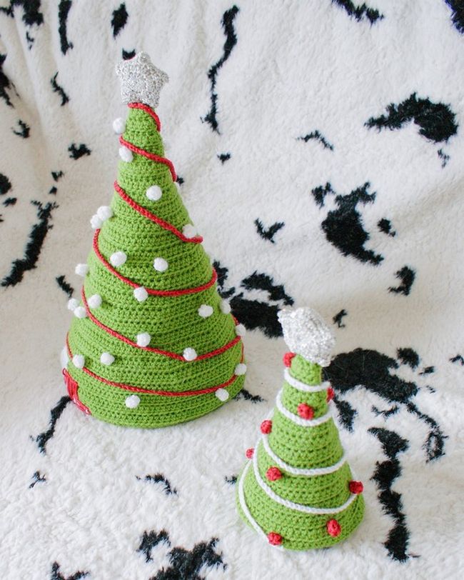 Crochet Dora's Christmas Tree Hat Pattern