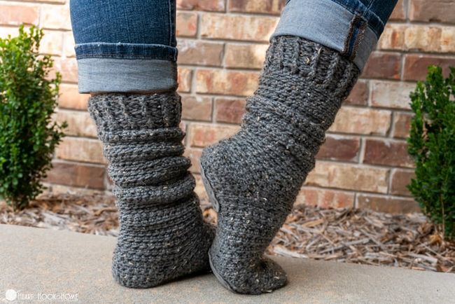Toe-Tally Easy Socks