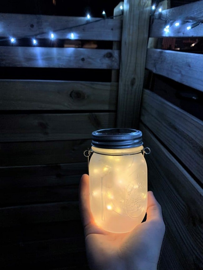 15-Min DIY Mason Jar Solar Lights