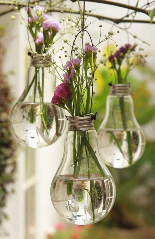 DIY Upcycled Light Bulb Planters