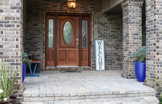 DIY Wooden Welcome Sign For Your Front Porch