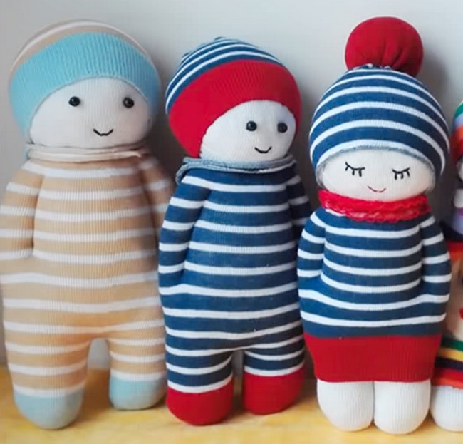 How To Make The Cutest Sock Dolls