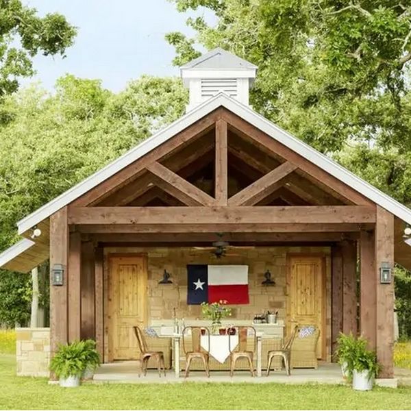 Rustic look shed plan