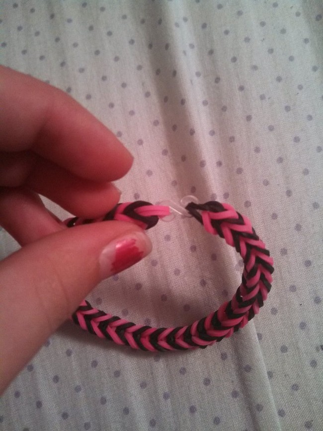 How To Make A Rubber Band Bracelet