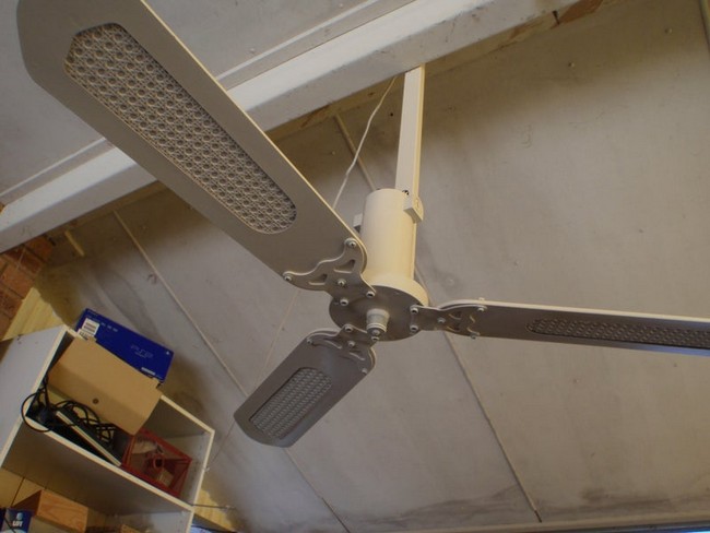 Solar Powered Ceiling Fan