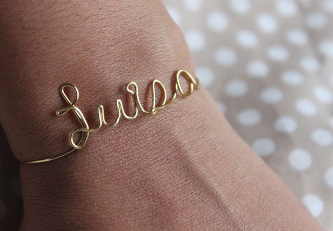 Wire Name Bracelet For Gift-giving