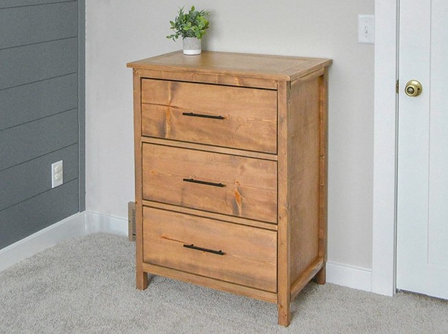 Easy 3-drawer DIY Dresser