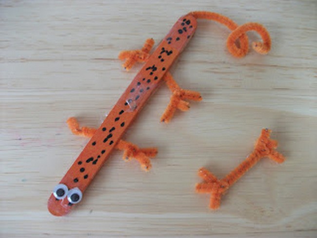 Create Craft Stick Lizards