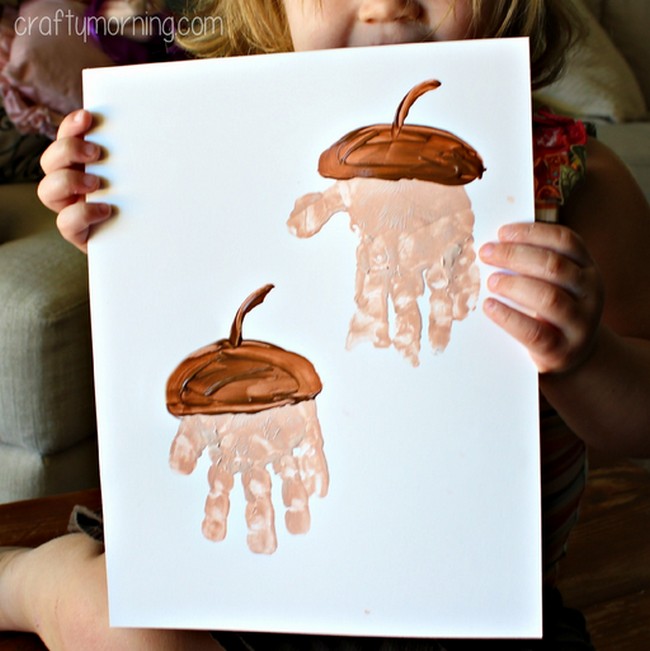 Cutie Little Acorn Handprint Craft With Your Toddlers