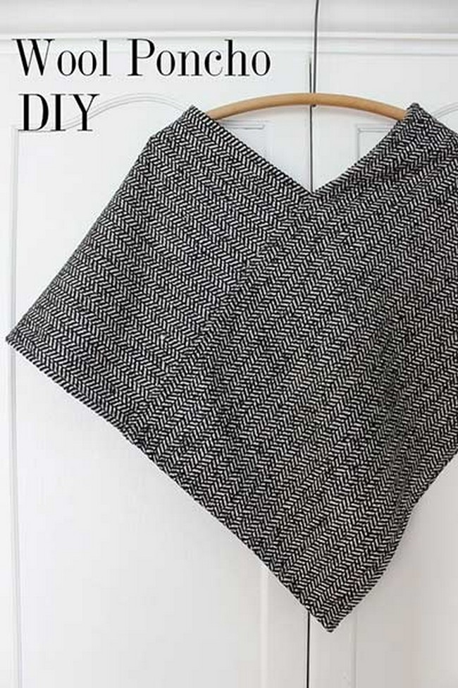 Rectangles Wool Poncho