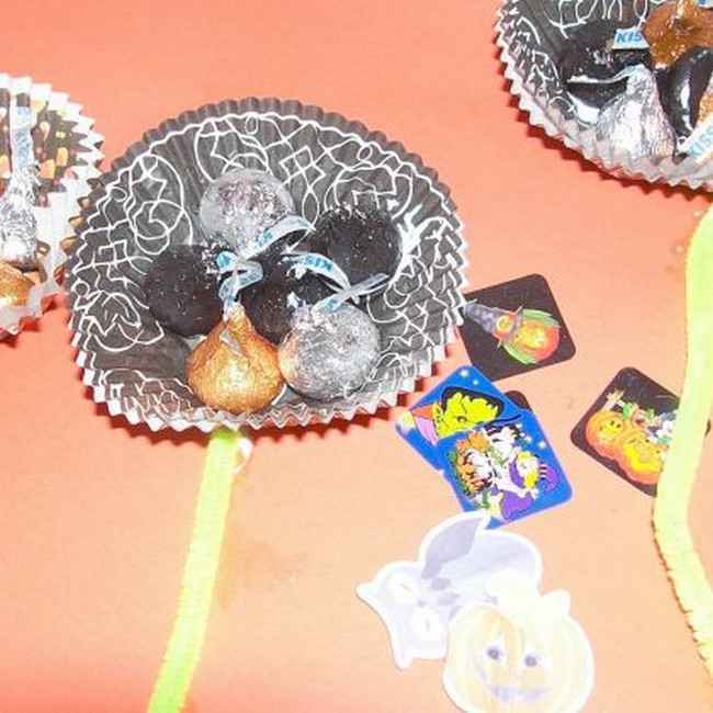 Halloween Cards Made Of Muffin Cups