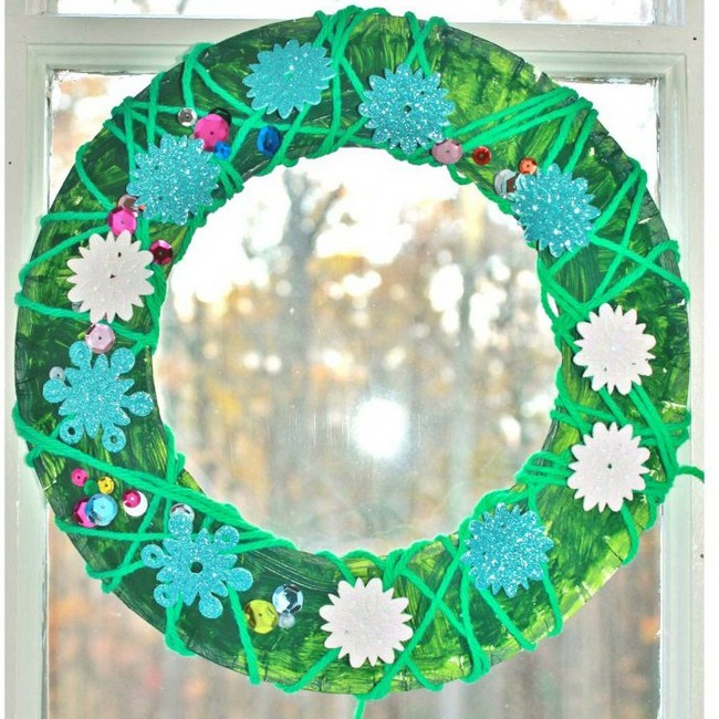Yarn Wreath For Preschoolers