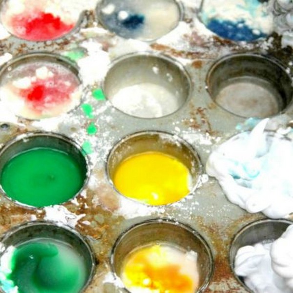 EASY AND FUN EDIBLE PAINT FOR 2-YEAR-OLDS