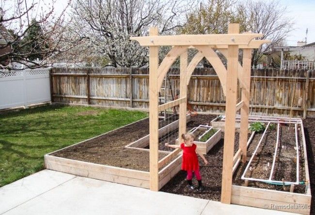 DIY Wooden Garden Arch