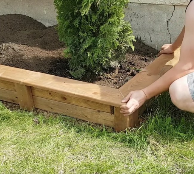 How To Make Simple Garden Bed Edging