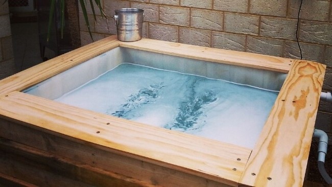 Beautiful Pallet Hot Tub Plans