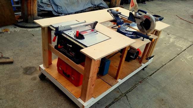 DIY Workbench With Table Saw and Miter Saw