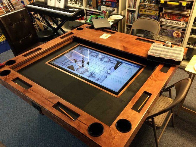 High-End Gaming Table