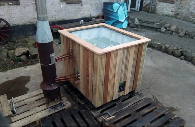 Hot Tub Plan With Recycled Pallets