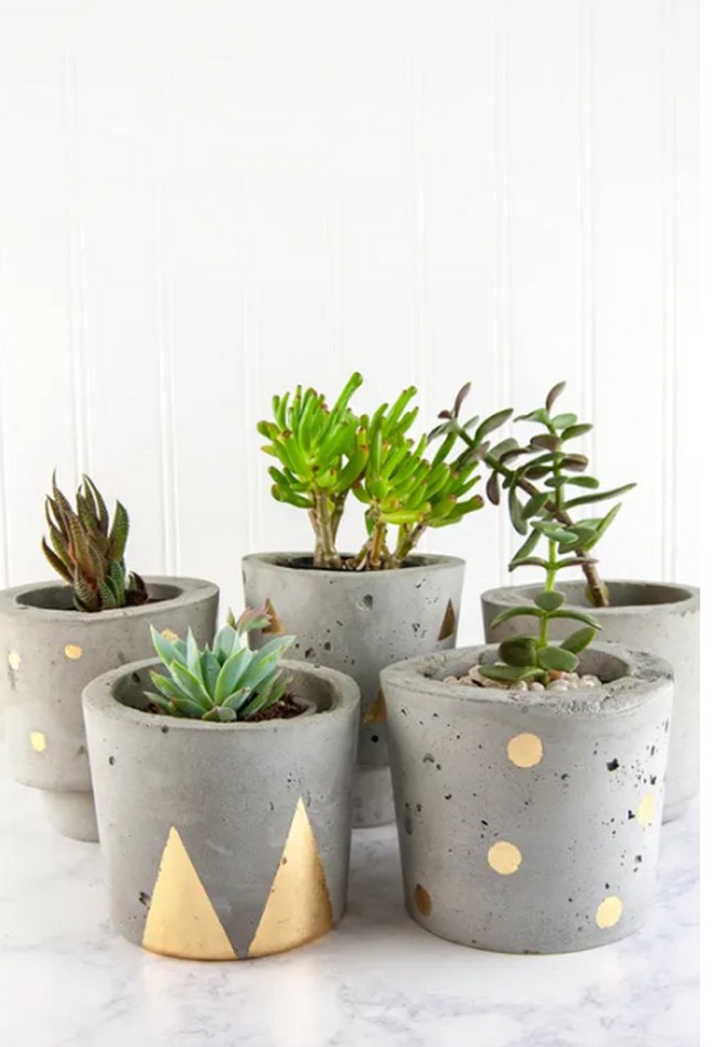 Make Concrete And Gold DIY Plant Pots