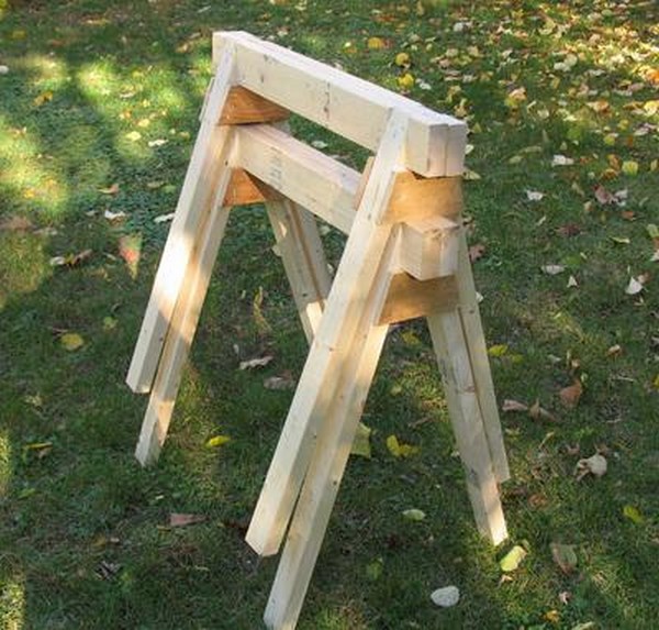 Simple Stackable Sawhorse Plan