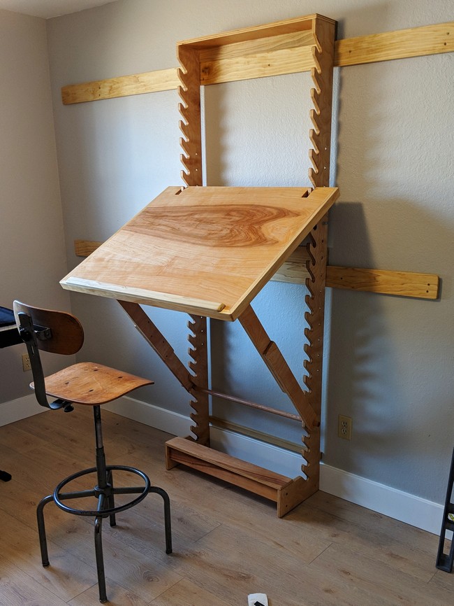 DIY Art Desk With Adjustable Height And Angle