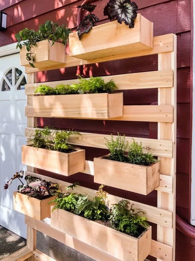 DIY Vertical Garden Wall Planter with Plans