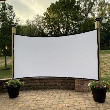 How To Make A DIY Outdoor Movie Screen