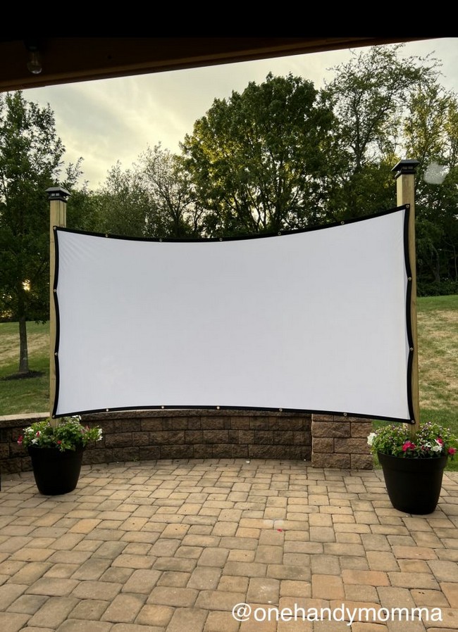 How To Make A DIY Outdoor Movie Screen