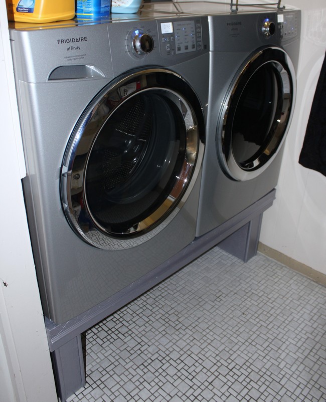12-Step Washer Dryer Pedestal
