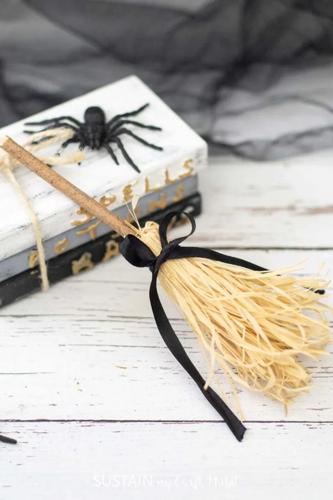 Adorable Mini Witch’s Broom Craft