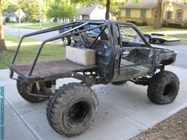 Toyota Truck Rear Roll Cage