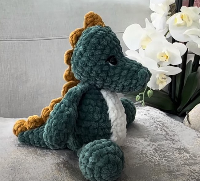 How To Crochet Dinosaur Keychain